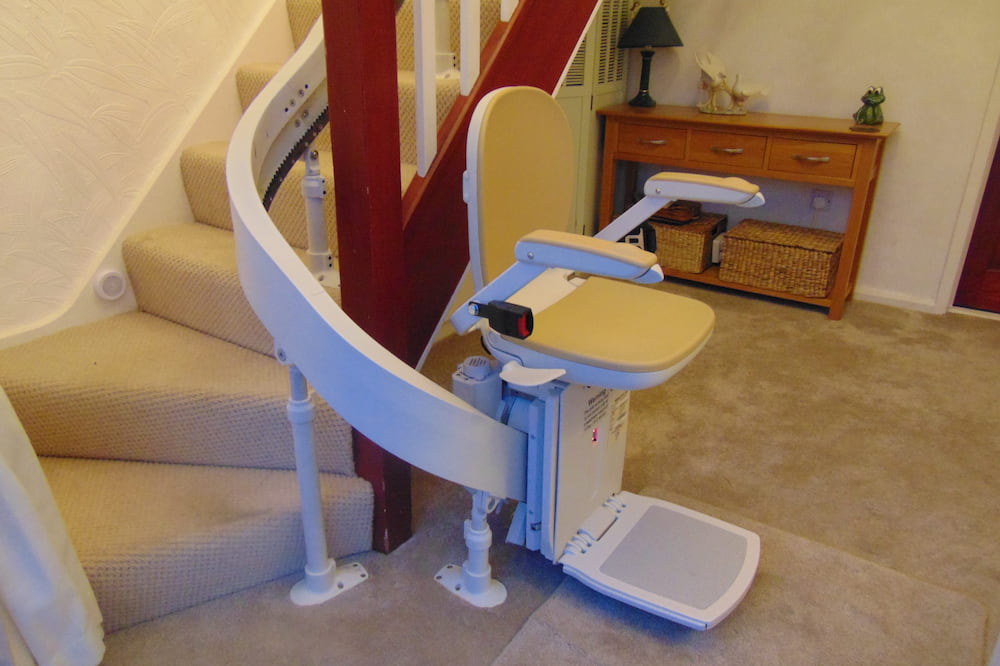 Space-Saving Designs Allowing Stairlift Installation Within Narrow Residential Stairway Areas